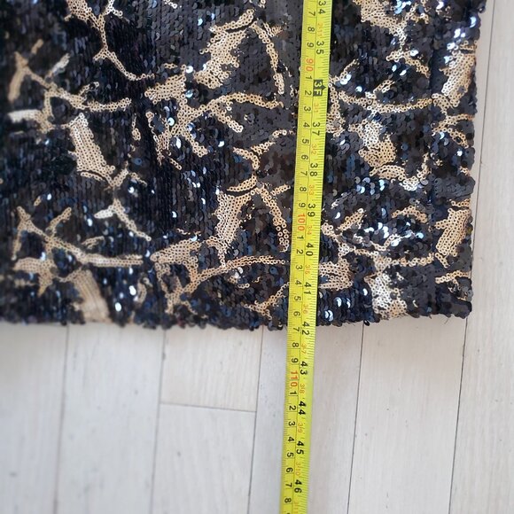 LUCIAN MATIS ! Squains V-neck Dress (US/4) - Picture 14 of 14